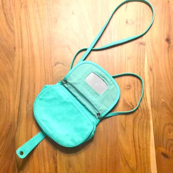 Roxy Satchel - Picture 3 of 3